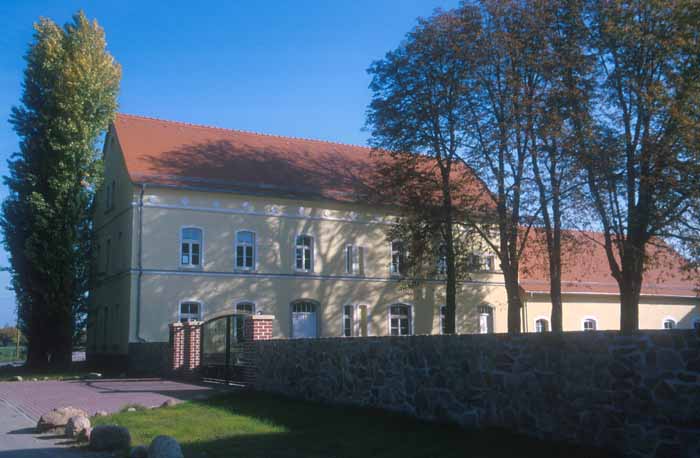 Äußerlich saniertes Gehöft in Wasewitz